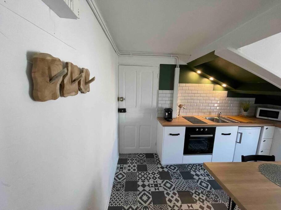 Studio Cosy, En Centre, Proche Gare, Vue Degagee 瓦朗斯 外观 照片