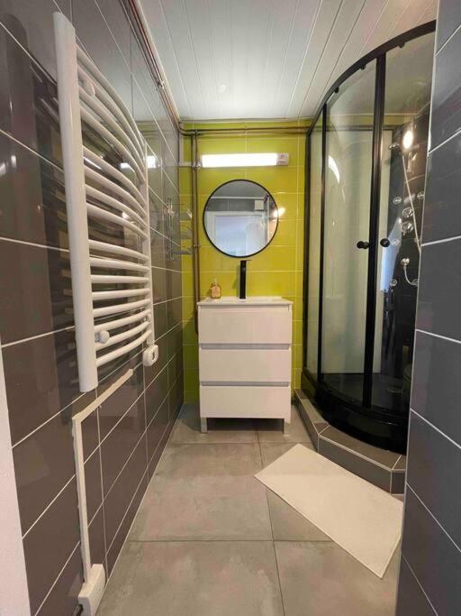 Studio Cosy, En Centre, Proche Gare, Vue Degagee 瓦朗斯 外观 照片